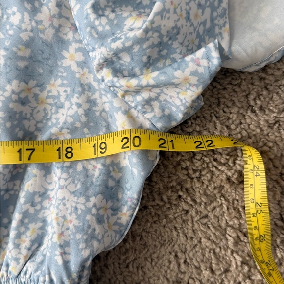 Arula Blue Floral Romper - Picture 5 of 5